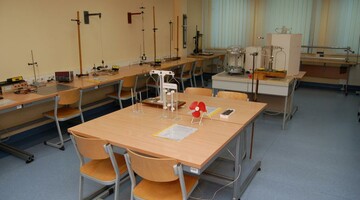 Physical Laboratory I - Vibrations and Heat